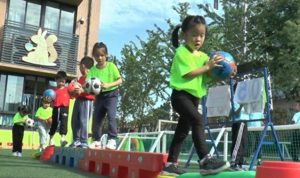 足球特色幼儿园工作做法和特色（足球特色幼儿园方案分享 ）