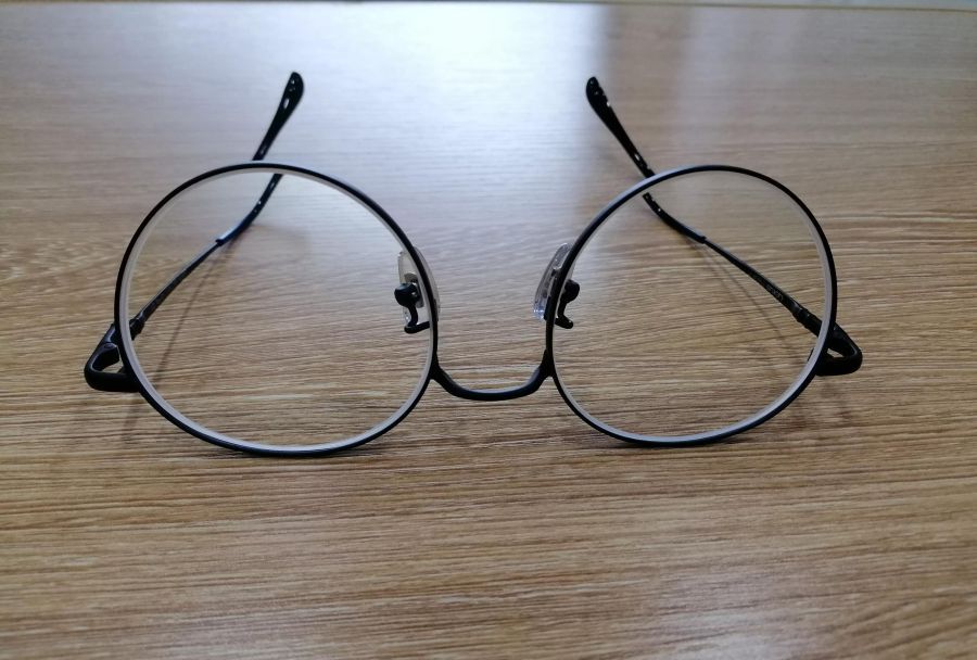眼镜店可以自带镜框配镜片吗(自带镜框配镜片多少钱）
