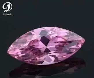 必看锆石和钻石的价格哪个贵（科普锆石和钻石的区别）