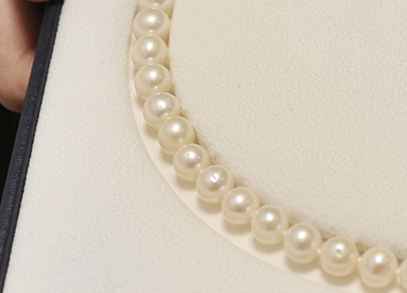 淡水珍珠价格一般多少钱一颗（天然淡水珍珠是人工养殖的吗）