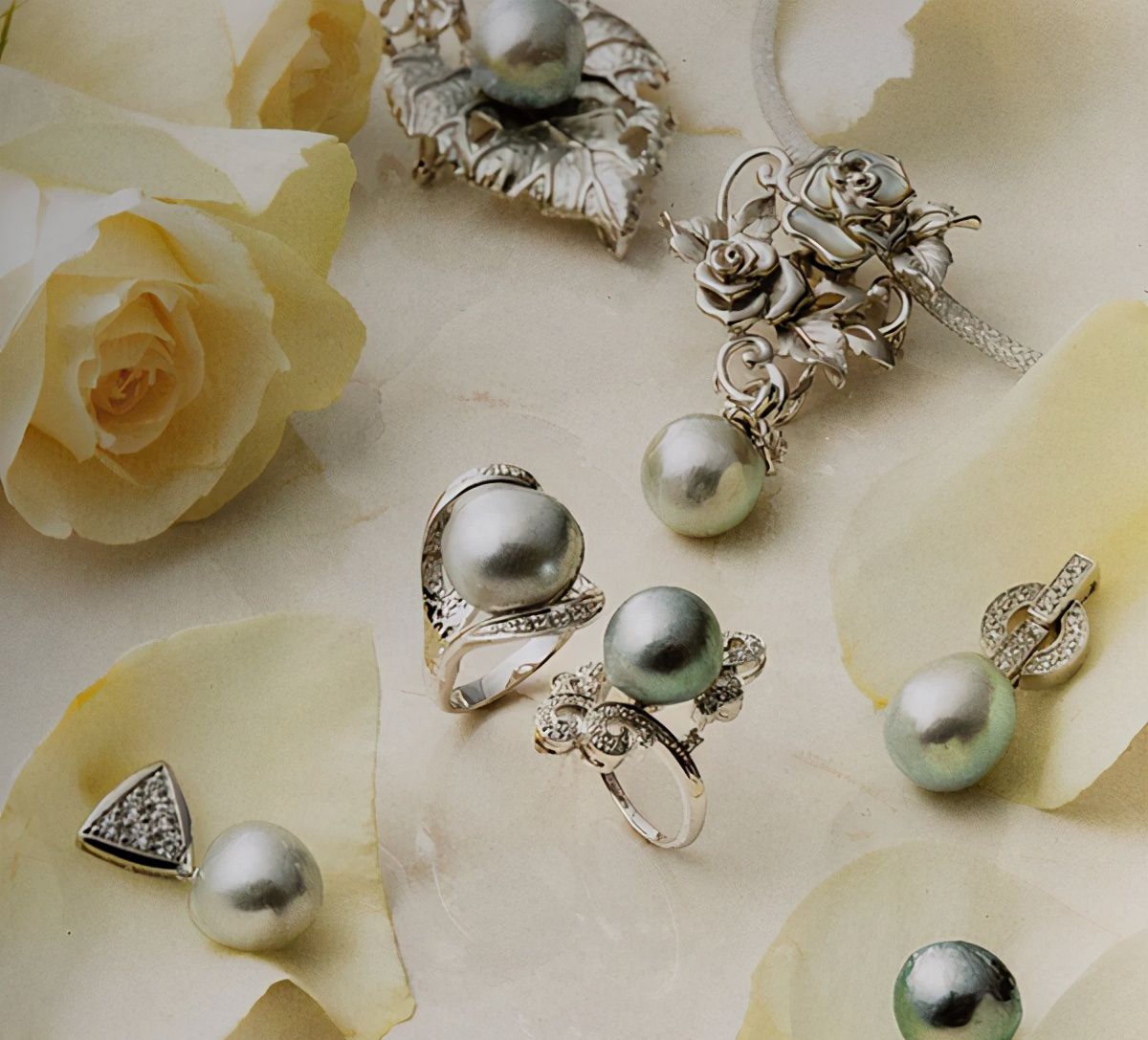 日本的珍珠好还是中国的珍珠好（天然珍珠与人工养殖珍珠的区别是什么）