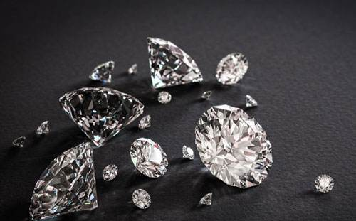 人工钻石和天然钻石有什么不同（人造钻石与天然钻石哪个硬）